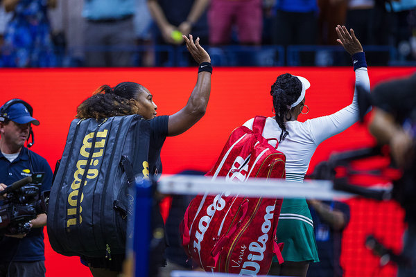 比分胶着 比分胶着