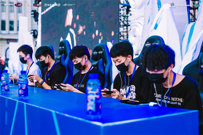 信仰的关注 信仰的关注