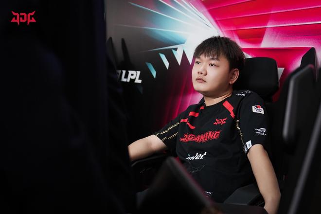 呈现了一场 呈现了一场