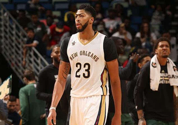 国足展示自 国足展示自