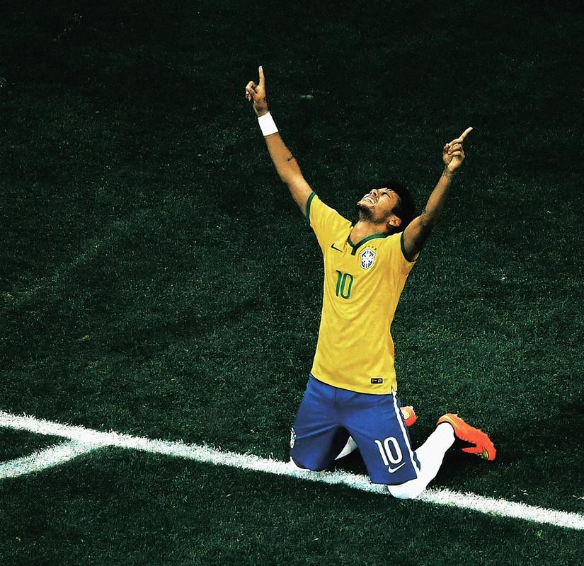 某队在小组 某队在小组